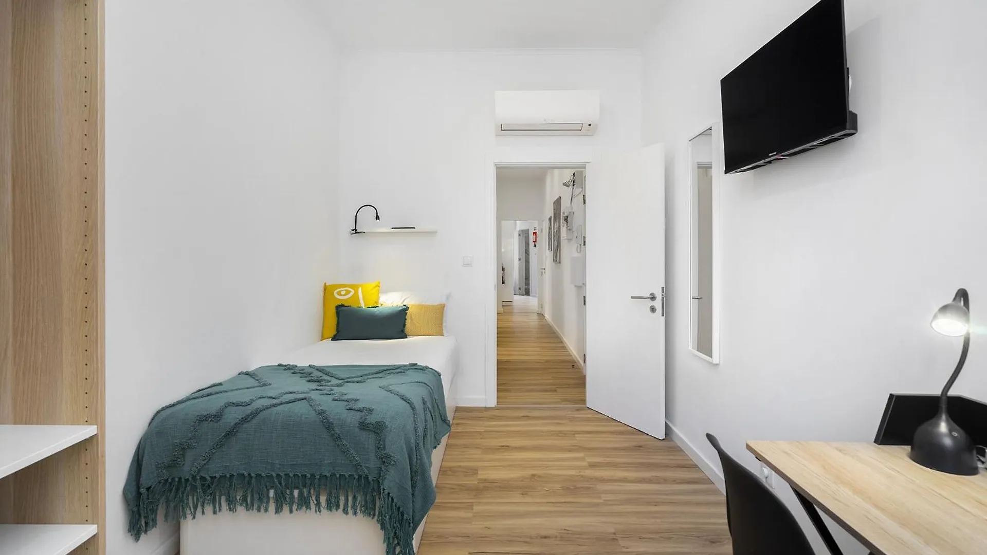 Whome Smart Living Hub, Designer Spaces For Digital Nomads & Remote Workers Lisbon 0*,  Portugal